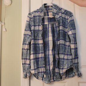 American Eagle boyfriend fit flannel button down